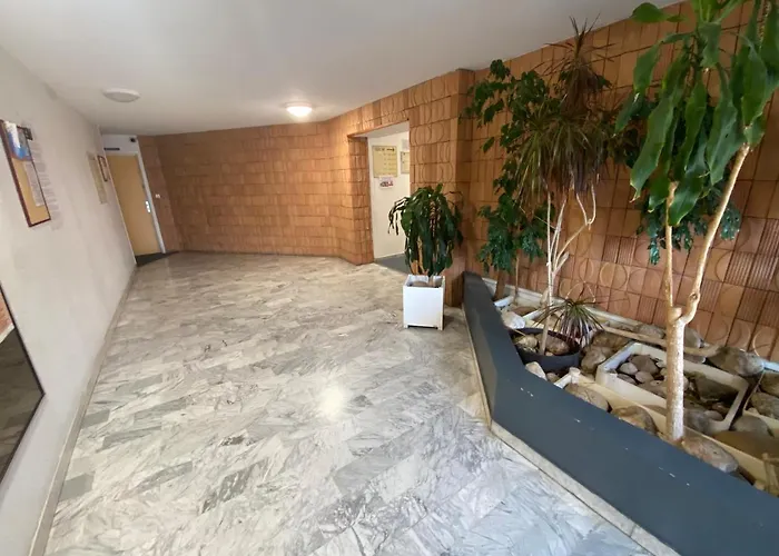 Le Pharo Avec Piscine 阿格德