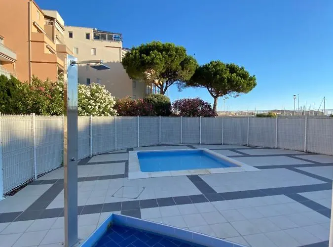 Le Pharo Avec Piscine Apartment